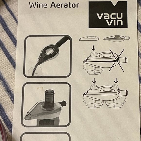 Vacu Vin Wine Aerator - Picture 2 of 6